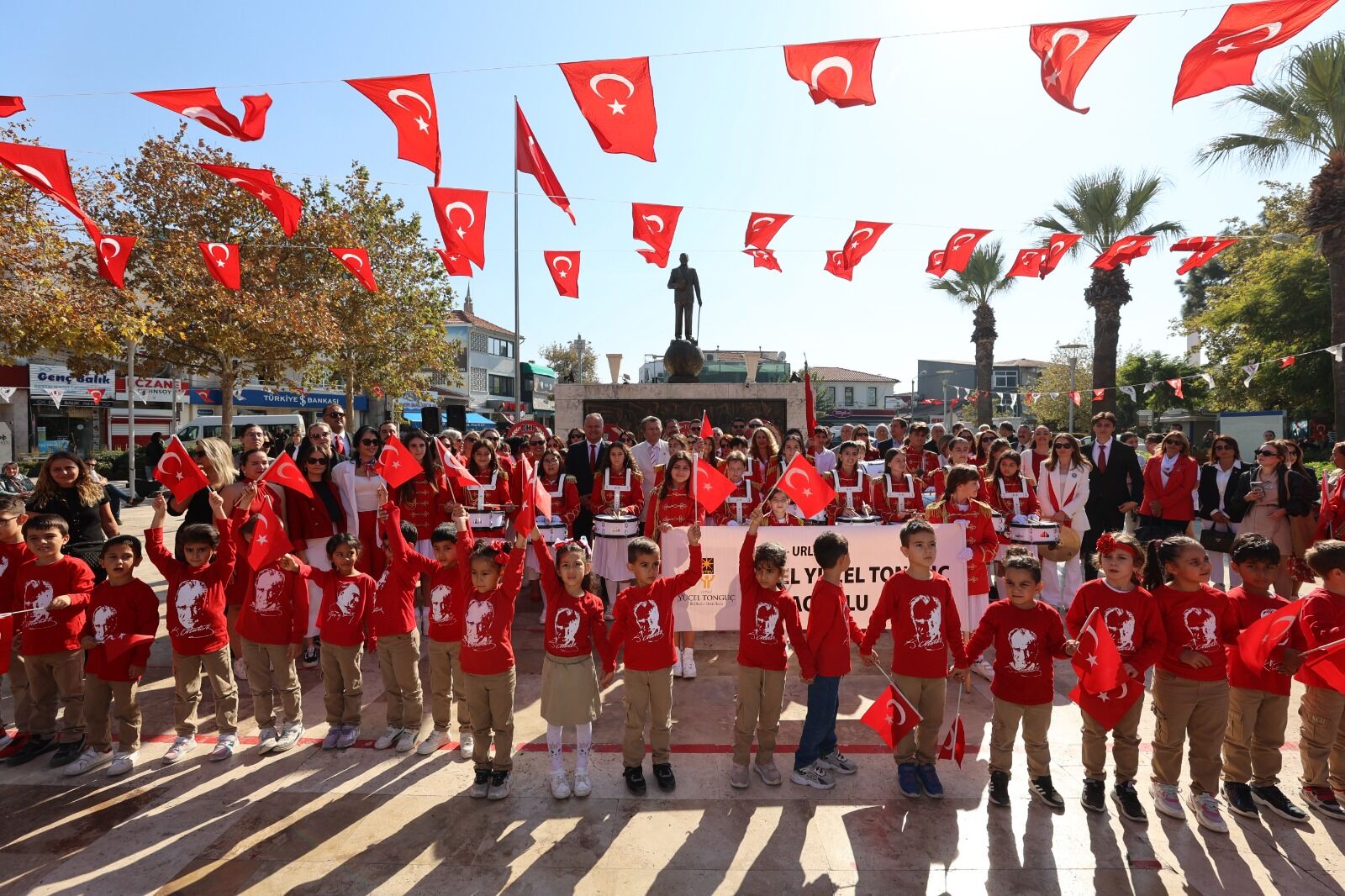 101. Yılda Cumhuriyet Coşkusu Urla'da Kutlandı (7)
