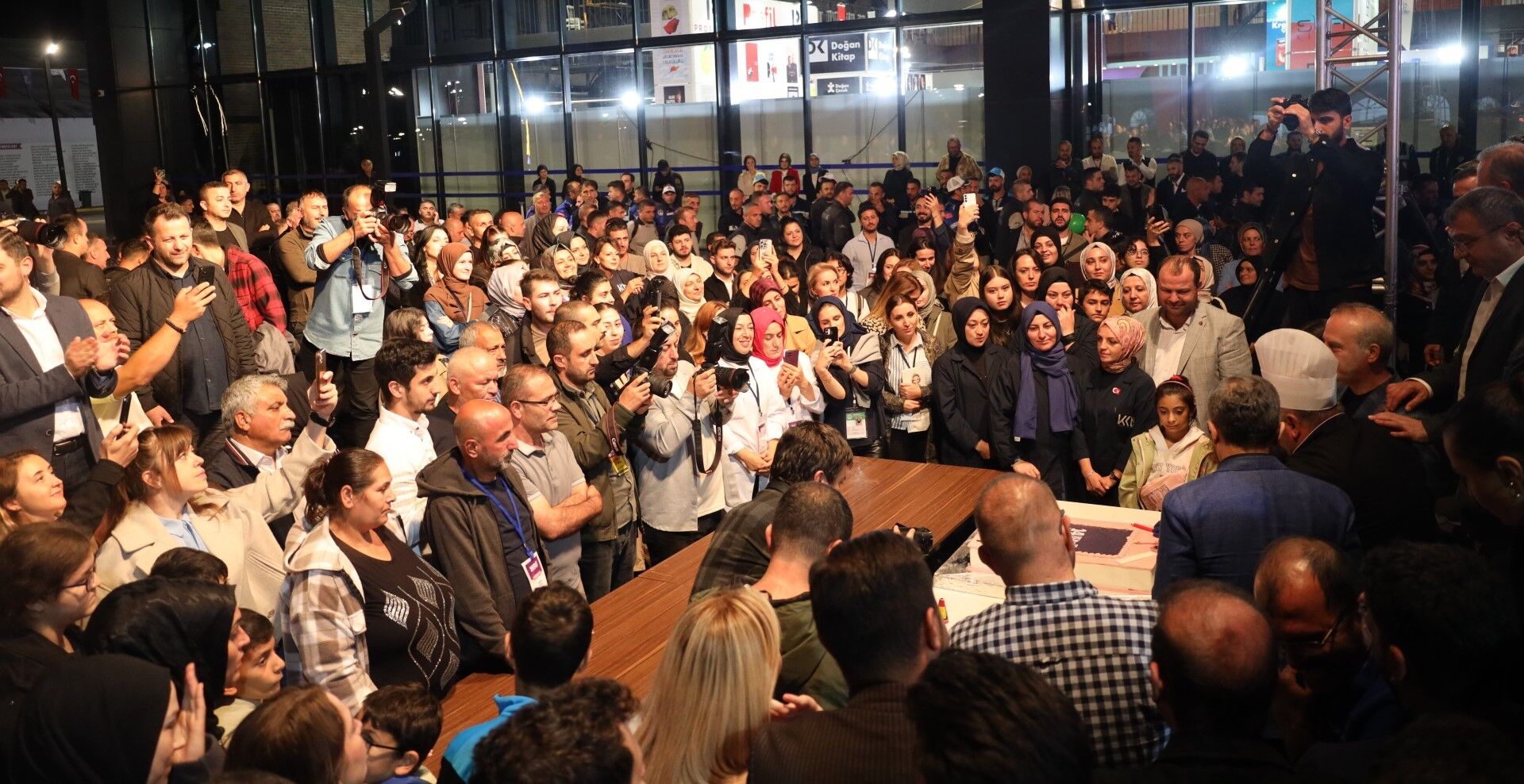 14. Kocaeli Kitap Fuarı Rekor Ziyaretçi Sayısıyla Kapandı (4)