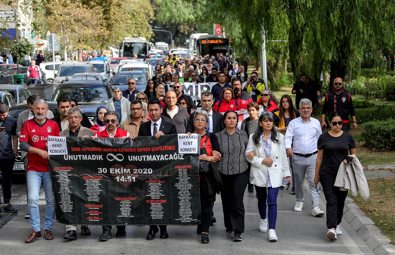 30 Ekim Depremi Bayraklı’da Anıldı (3)