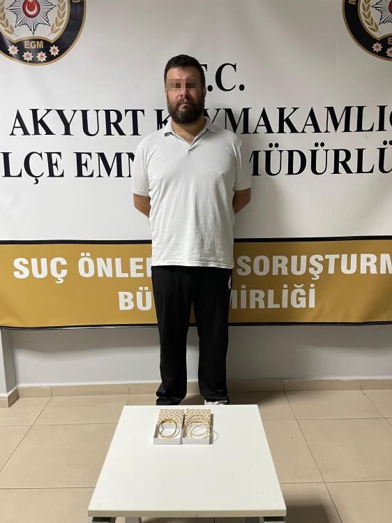 Ankara'da Dolandırıcılık Şoku Sahte Avukat 85 Bin Lira Ile Yakalandı (2)