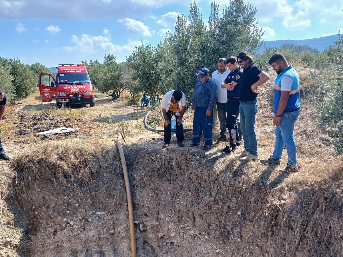 Aydın'da Düşen Köpek, Itfaiye Ekipleri Tarafından Kurtarıldı (2)