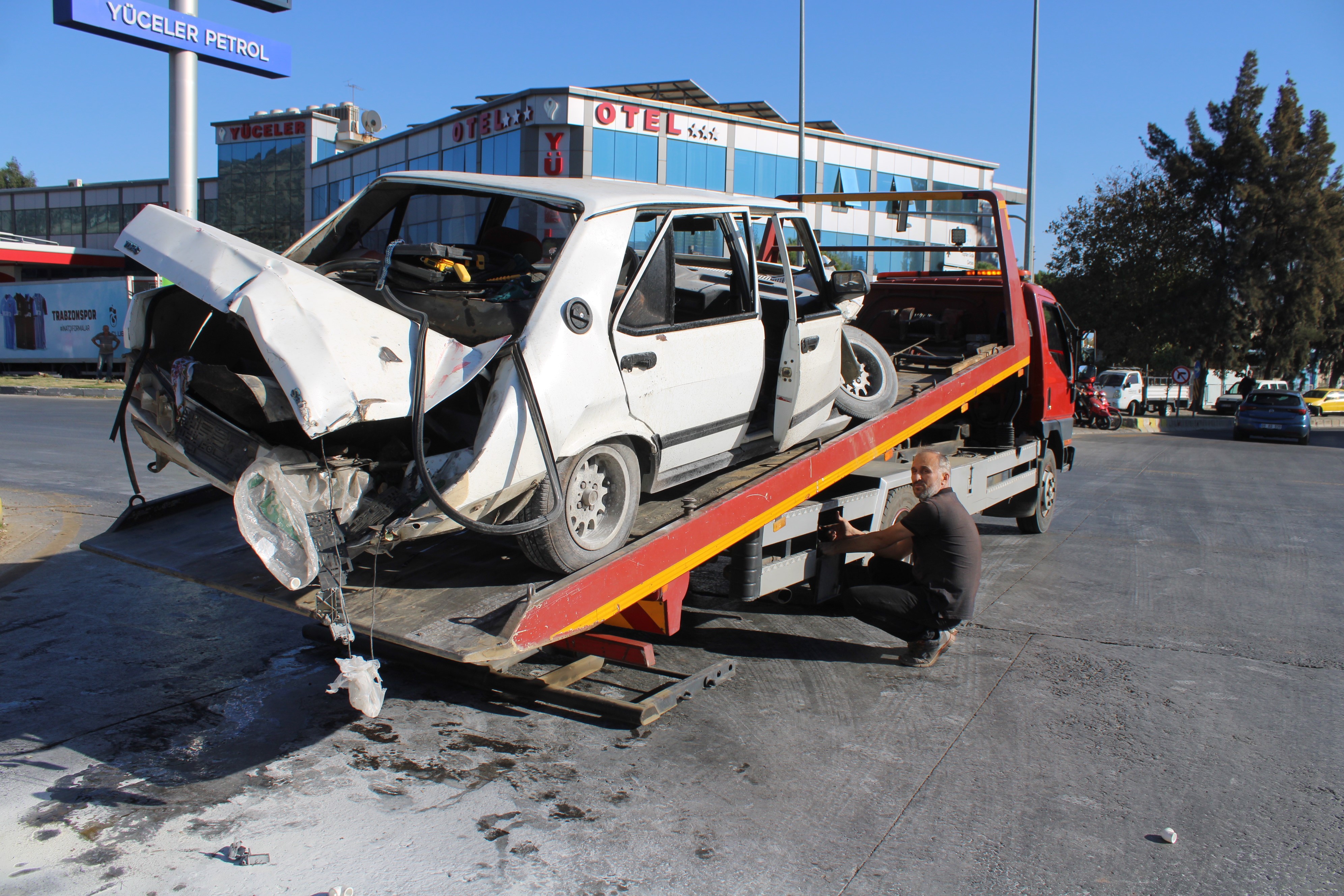 Aydın'da Itfaiye Aracı Ile Otomobil Çarpıştı (3)