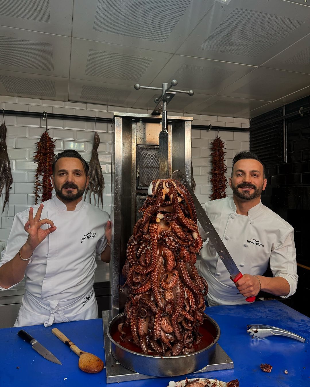 Balık Dönerin Ardından Ahtapot Döner Çılgınlığı!