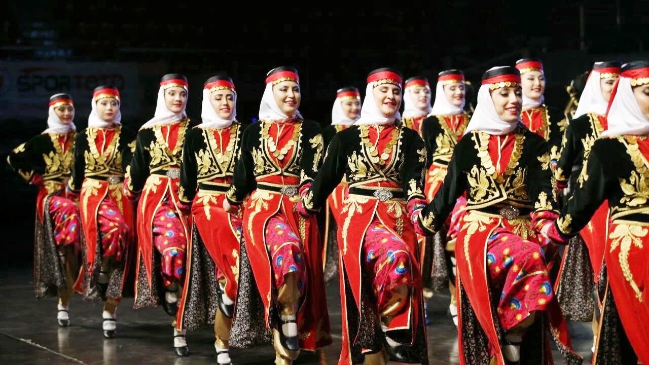 Balıkesir Büyükşehir Belediyesi’nden Ücretsiz Halk Oyunu Eğitimleri