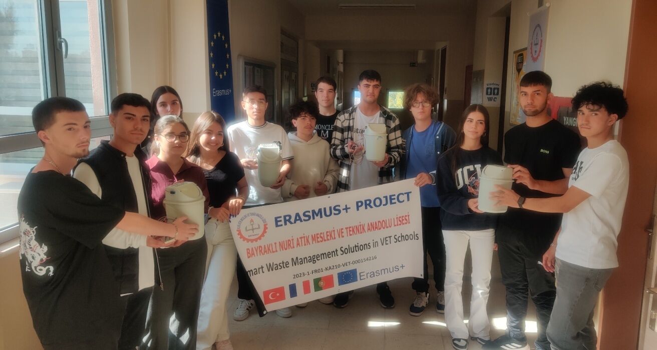 Bayraklı Nuri Atik Lisesi, Erasmus+ Projesini Başarıyla Tamamladı (10)