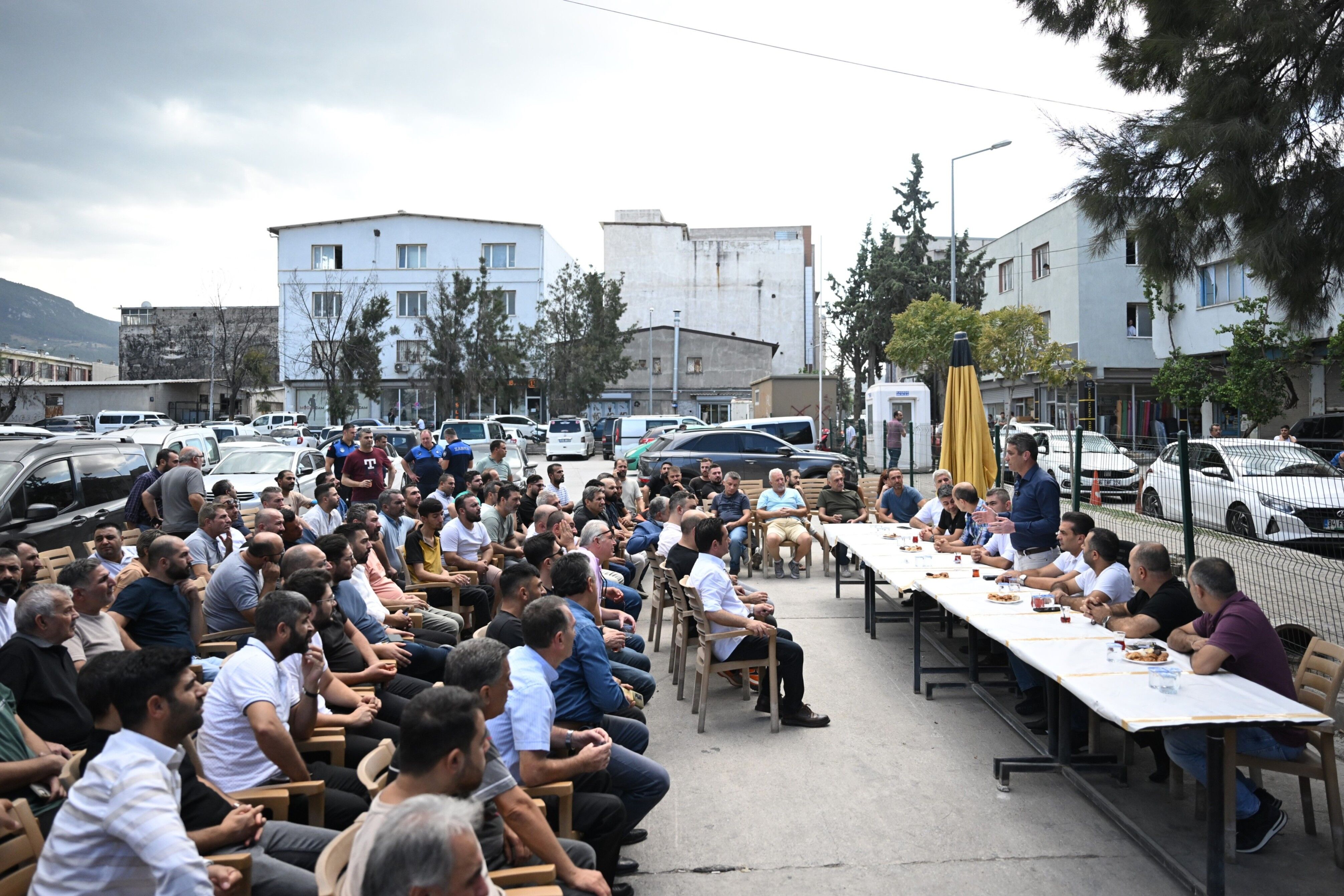 Bornova Belediyesi’nden Esnafa Destek Sorunlara Çözüm Toplantısı (5)