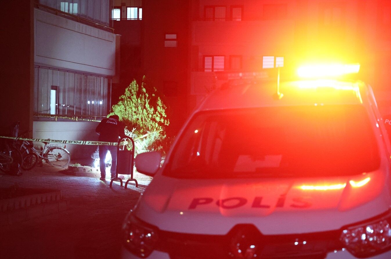 Boşanma Kavgasında Öğretmen Ebru K. Hayatını Kaybetti00
