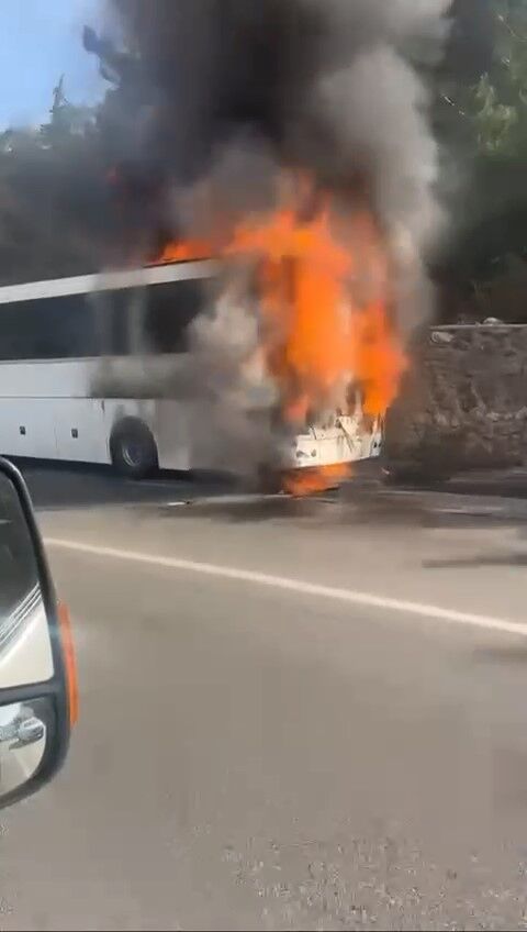 Bursa'da Yolcu Otobüsünde Yangın!