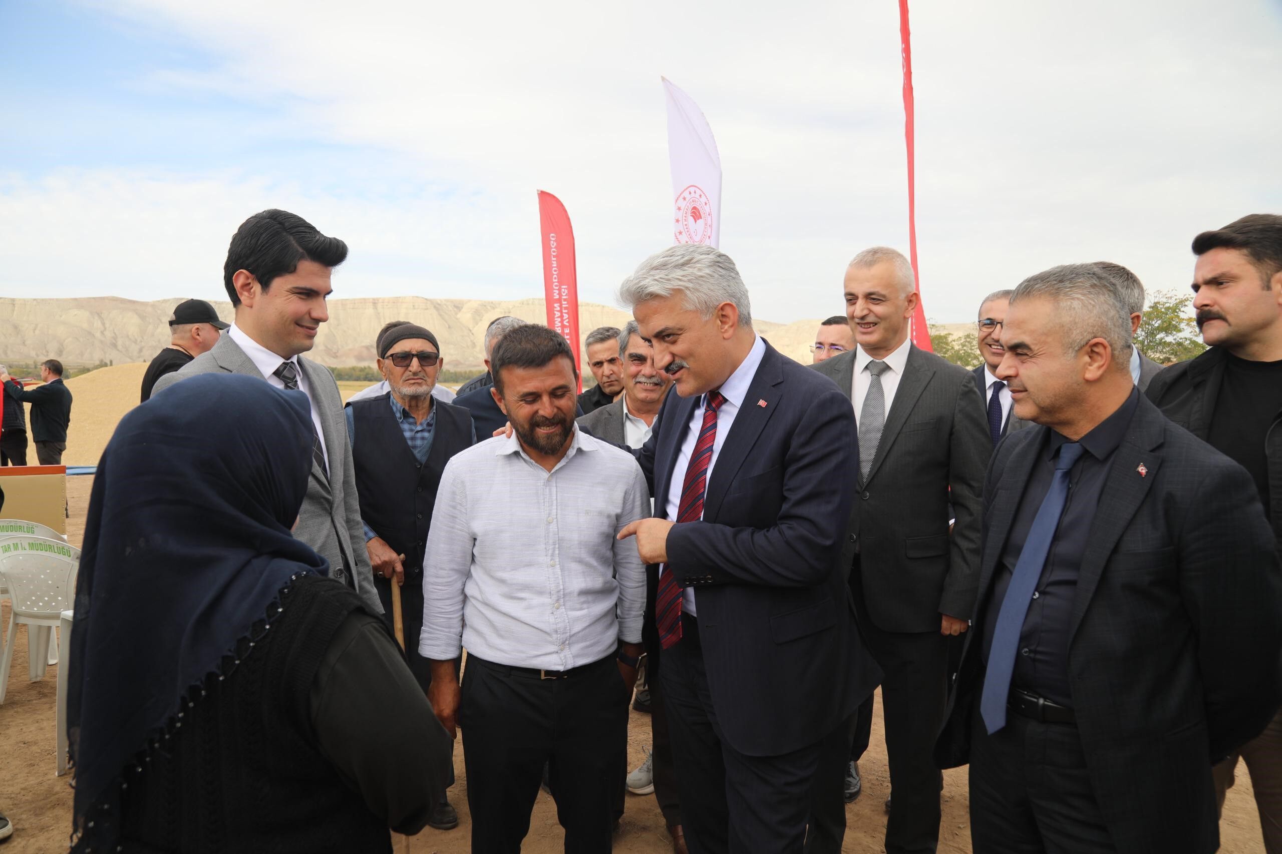 Çeltik Hasadı Başladı Yüksek Rekolte Çiftçinin Yüzünü Güldürdü2