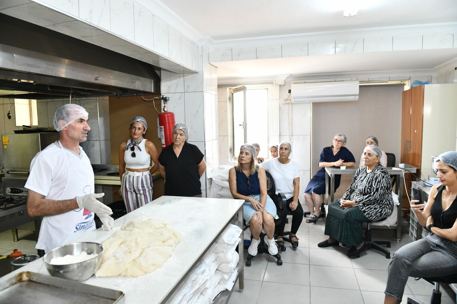Çiğli Belediyesi, Kadınlar Için Eşsiz Bir Ekmek Atölyesi Düzenledi (1)