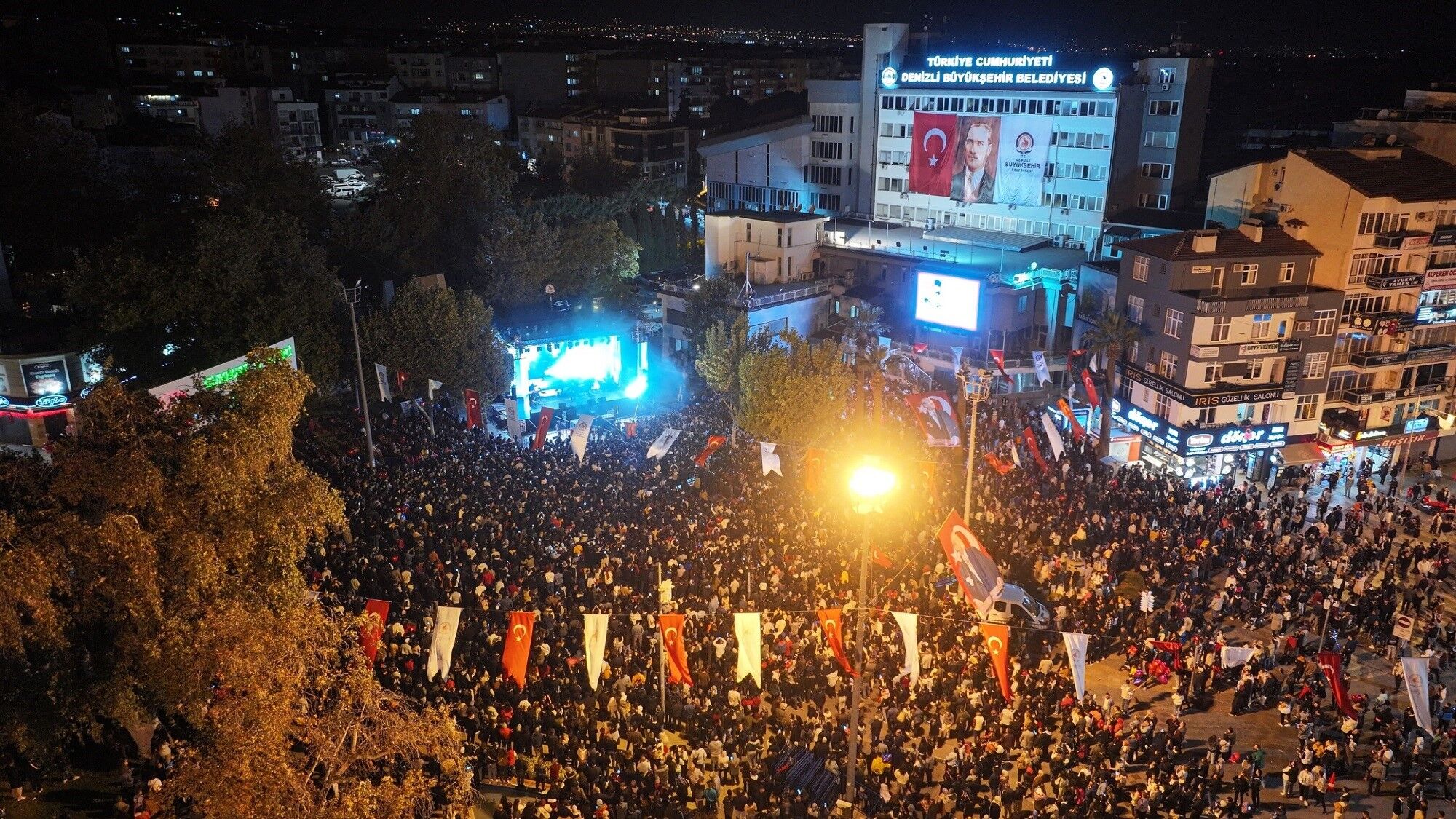 Cumhuriyet'in 101. Yıl Kutlamaları Denizli'de Coşkuyla Gerçekleşti (4)