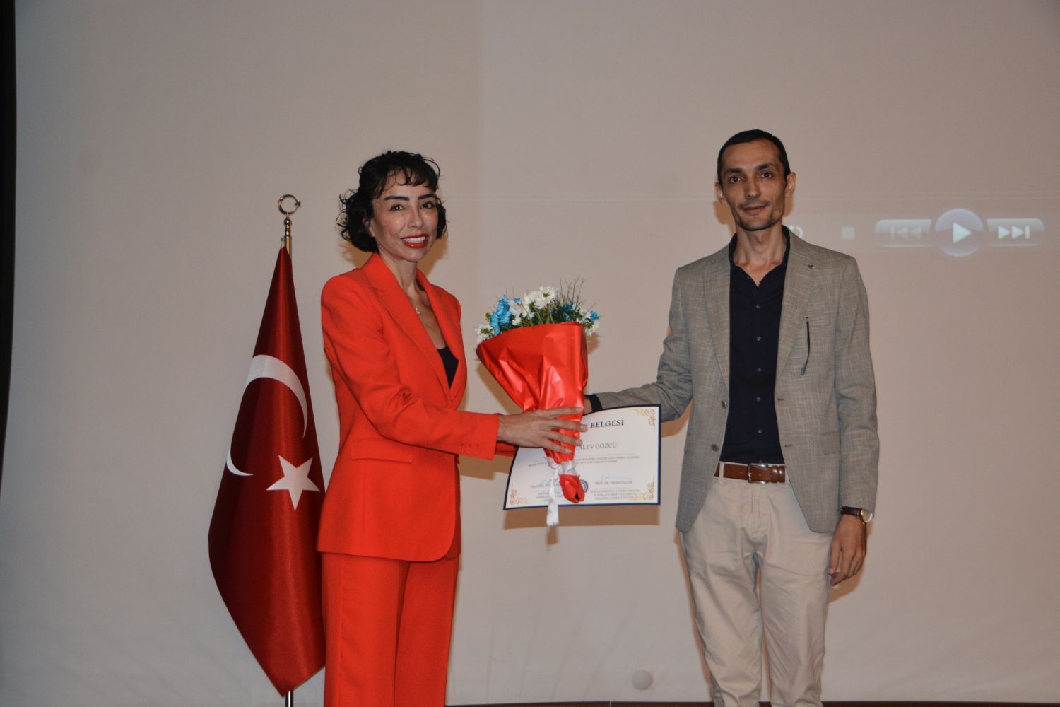 Cumhuriyetin Kazanımları Ve Kadın Hakları Eü’de Masaya Yatırıldı0