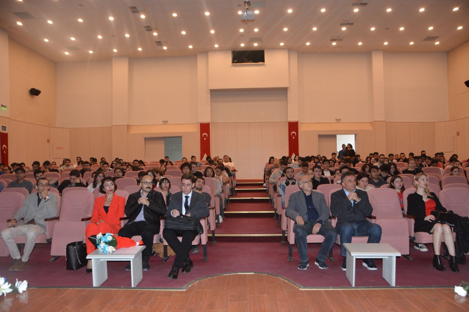 Cumhuriyetin Kazanımları Ve Kadın Hakları Eü’de Masaya Yatırıldı2