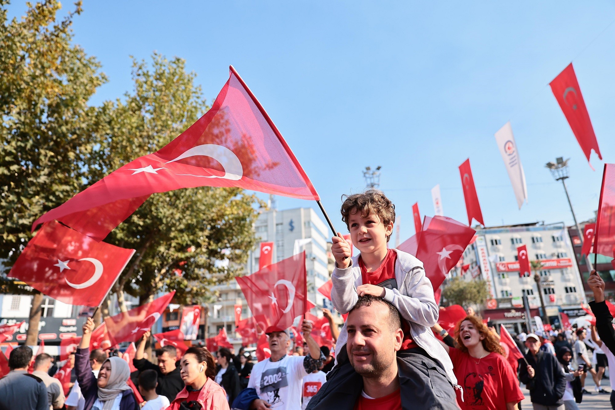 Denizli Cumhuriyet Koşusu Binlerce Vatandaş Bir Araya Geldi (5)