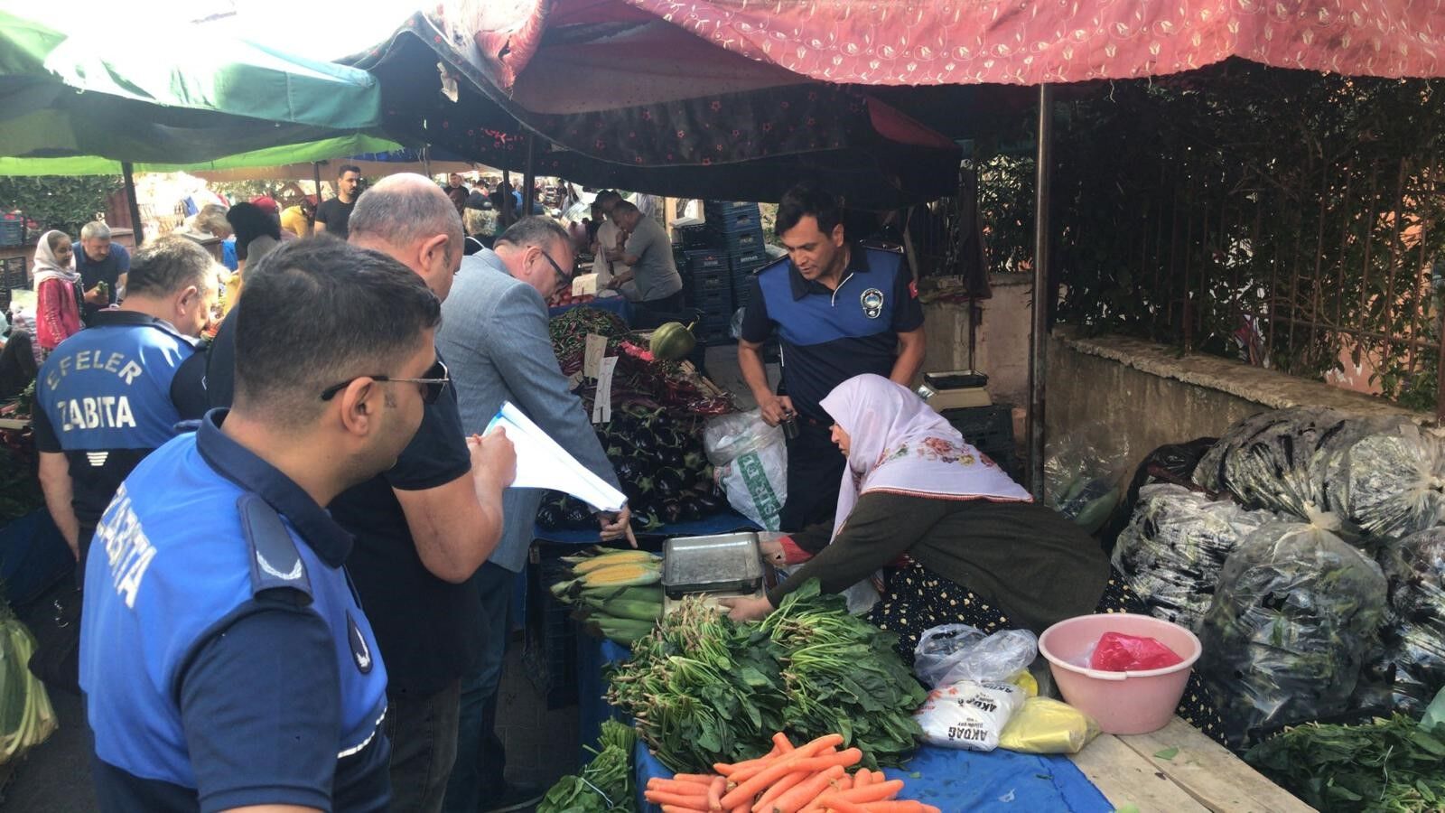 Efeler Pazarlarında Teraziler Denetlendi (2)