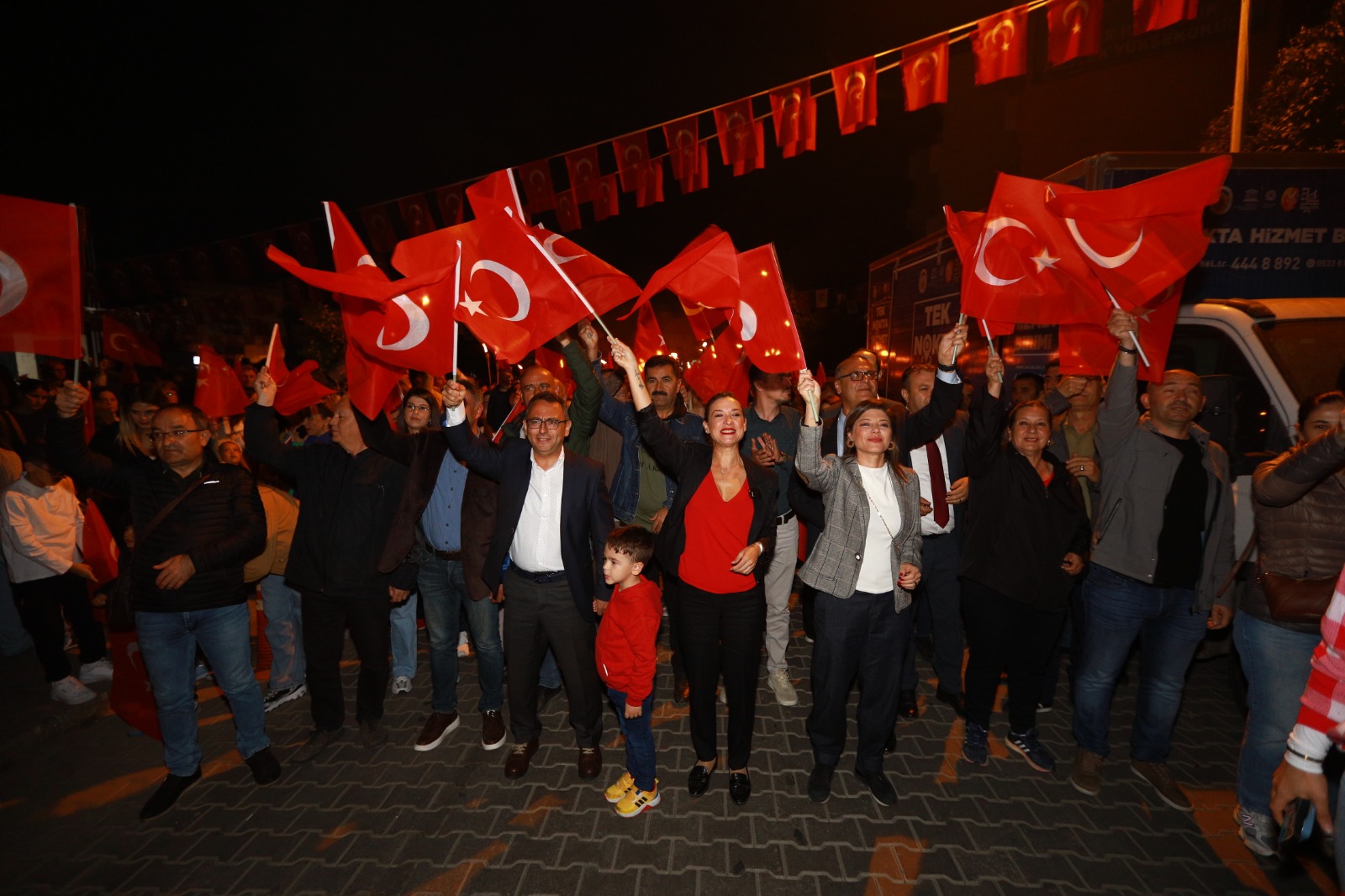 Efes Selçuk’ta Cumhuriyet Bayramı Etkinlikleri Adamlar Konseri Ile Taçlandı0