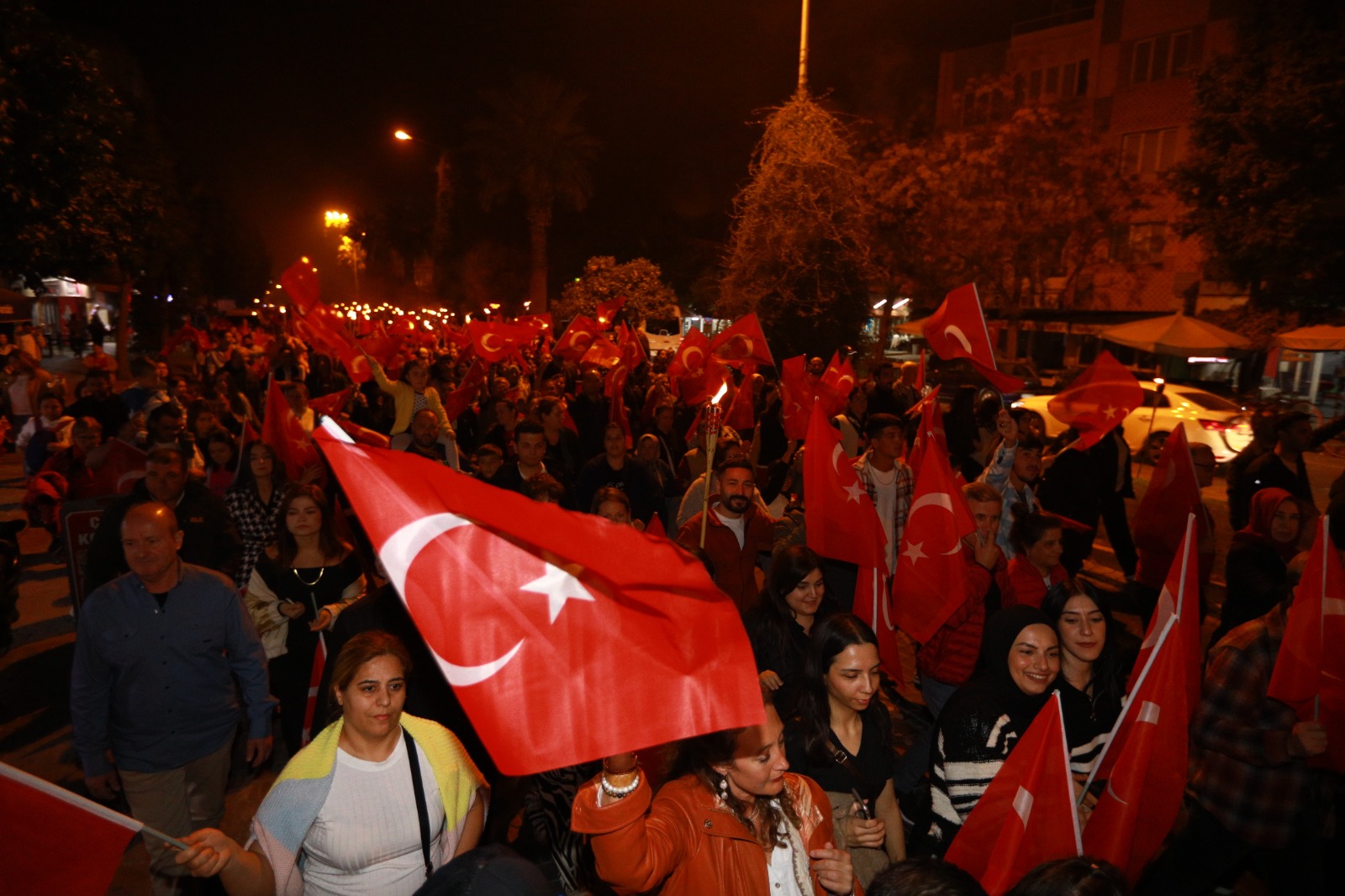 Efes Selçuk’ta Cumhuriyet Bayramı Etkinlikleri Adamlar Konseri Ile Taçlandı3