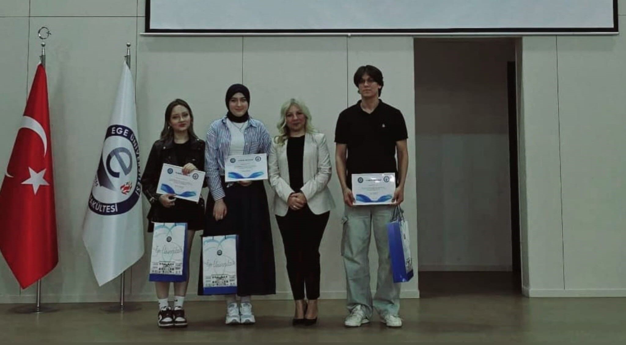 Ege Üniversitesi Hemşirelik Fakültesi Oryantasyon Programı Düzenlendi0-1