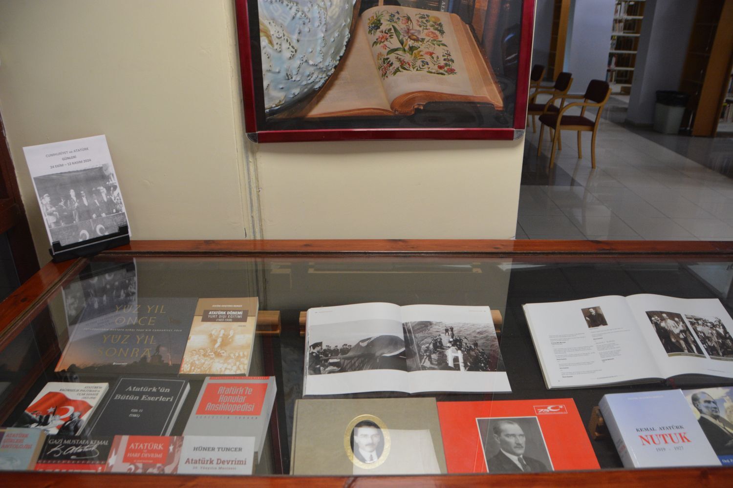 Ege Üniversitesi'nde “Cumhuriyet Ve Atatürk” Kitap Sergisi Açıldı