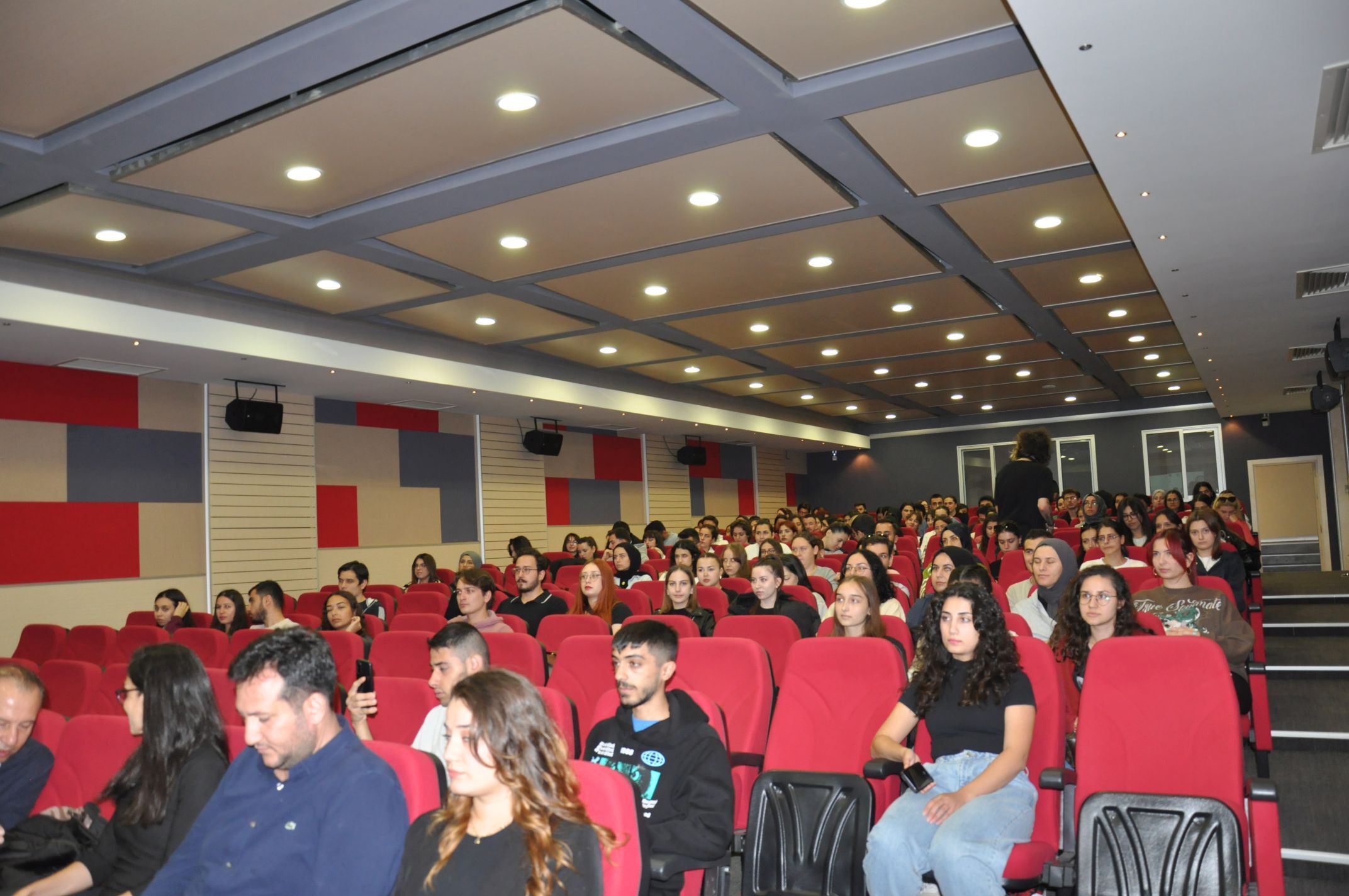 Ege Üniversitesi'nden “Atatürk Cumhuriyet Bilim” Konferansı1