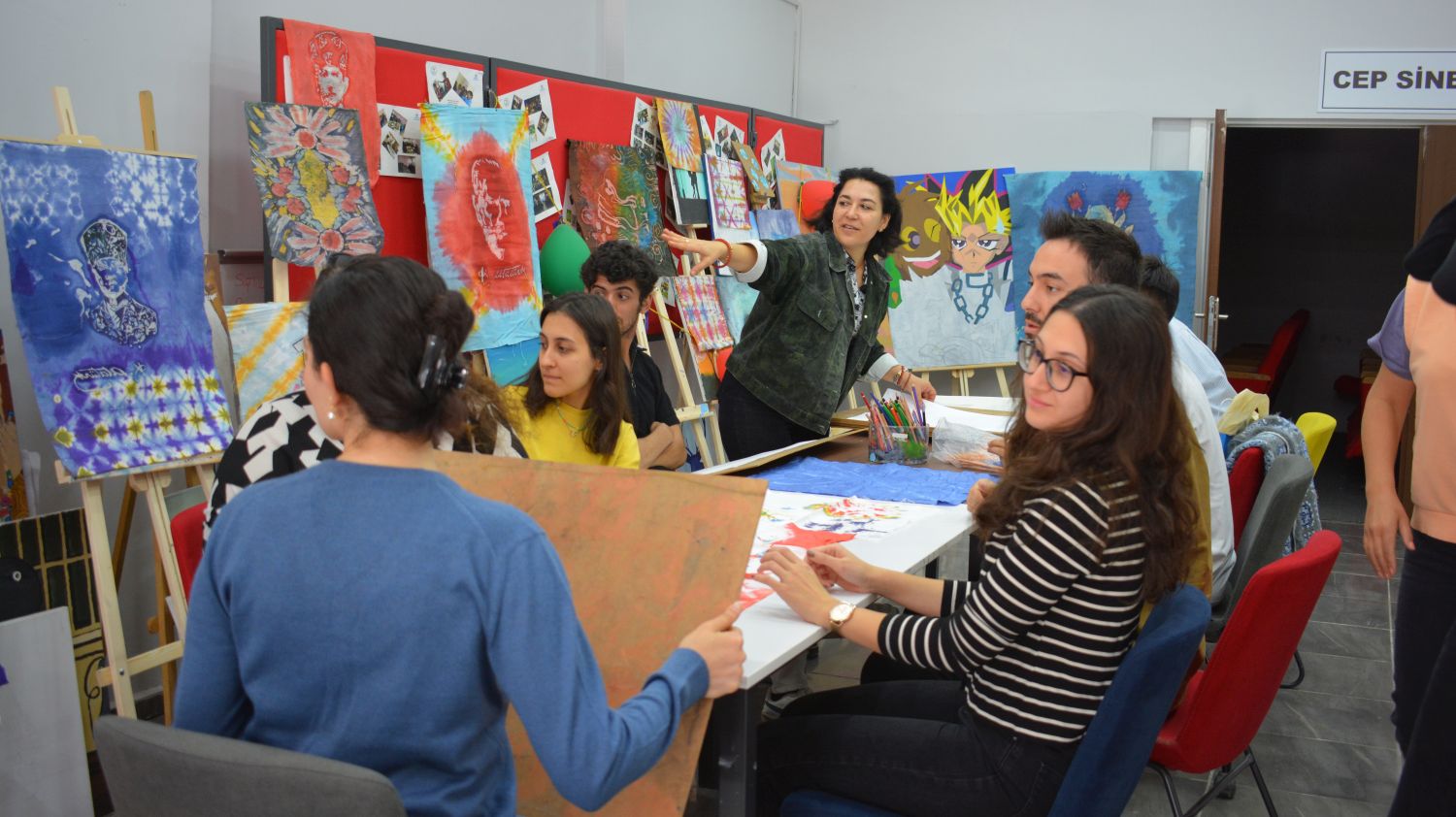 Ege Üniversitesi’nden “Atatürk Ve Cumhuriyet” Karakalem Etkinliği0