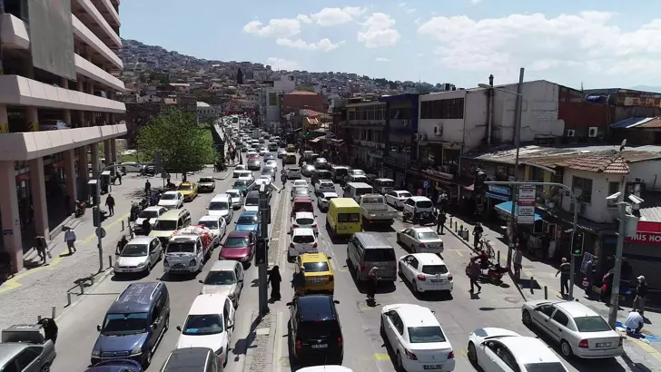 Eylül Ayında İzmir'de Trafiğe Kayıtlı Araç Sayısı 1.9 Milyonu Geçti-1