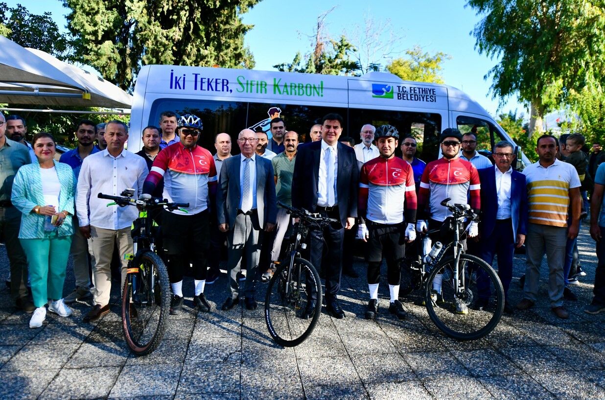 Fethiye Belediyesi Çalışanları Anıtkabir’e Pedalları Çeviriyor01