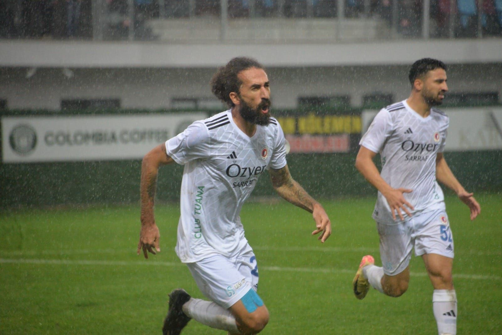 Fethiyespor, 2'De 2 Galibiyetle Tırmanışa Geçti (3)