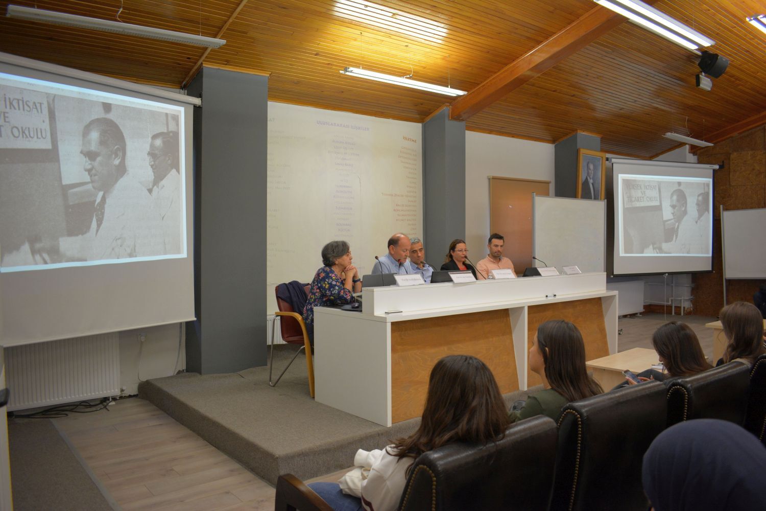 Geçmişten Geleceğe Ege Üniversitesi'nde 70. Yıl Paneli Gerçekleşti (3)