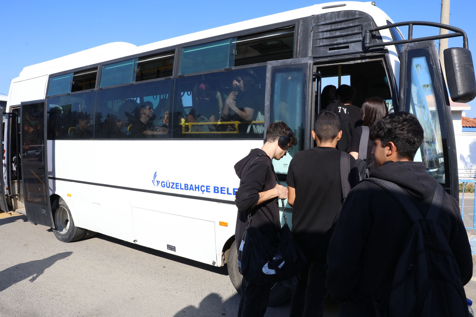Güzelbahçe Belediyesi'nden Öğrencilere Ücretsiz Servis Desteği (2)