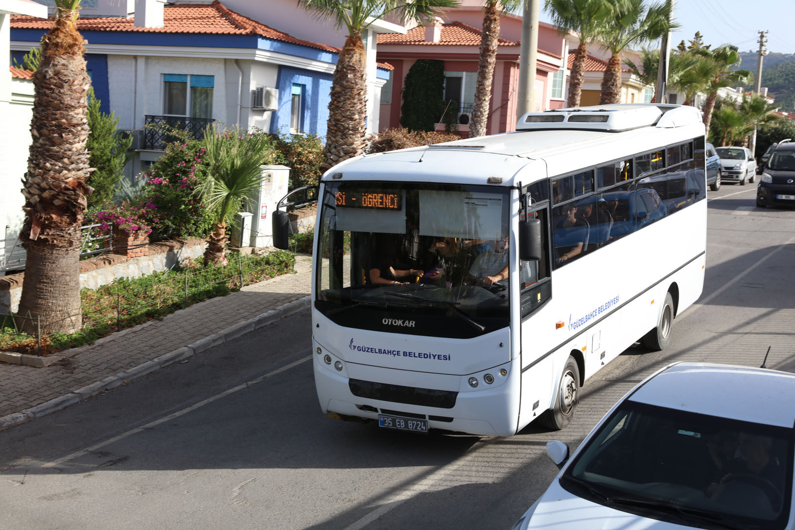 Güzelbahçe Belediyesi'nden Öğrencilere Ücretsiz Servis Desteği (3)