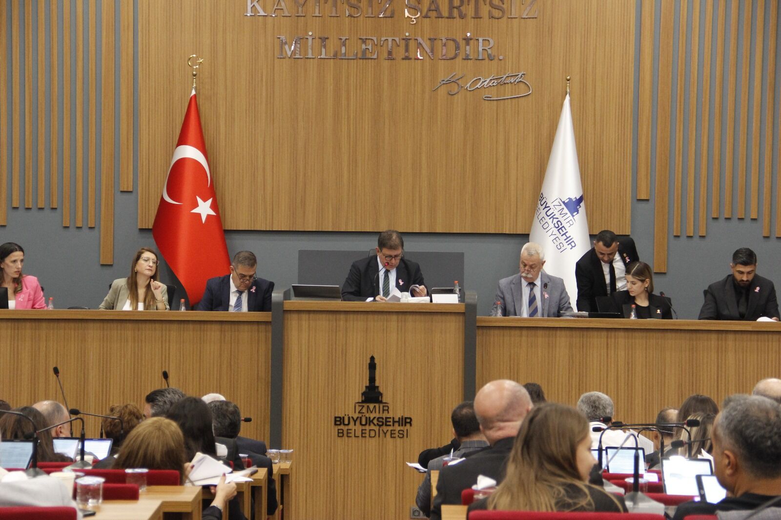 Izbb Meclis Karşıyaka Stadı1