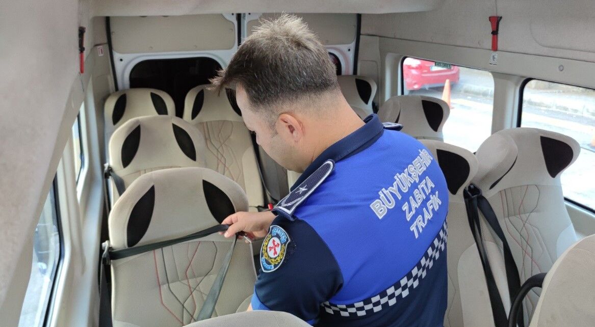 İzmir Büyükşehir Belediyesi’nden Okul Servislerine Sıkı Denetim3