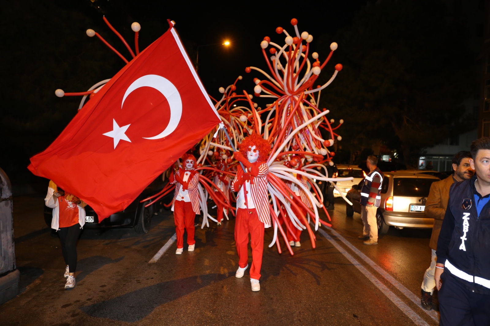 Karabağlarda Coşkulu Cumhuriyet Korteji (6)-1