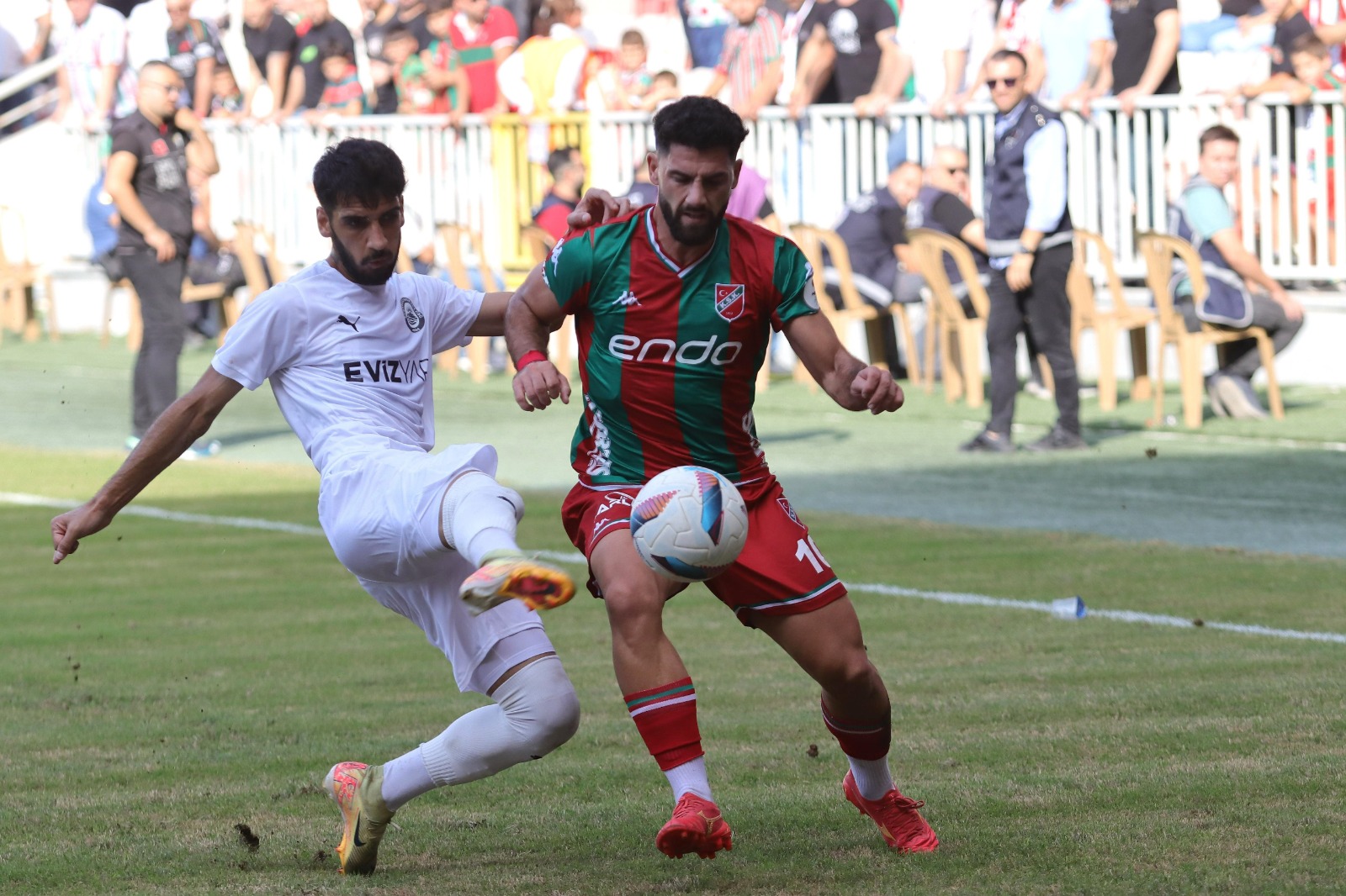 Karşıyaka, Kuşadasıspor'u Deplasmanda 2 Mağlup Etti (1)-1