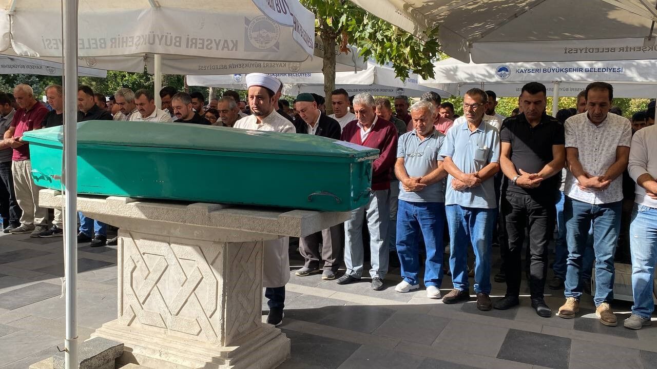 Kayseri'de 'Yan Bakma' Kavgası 20 Yaşındaki Genç Hayatını Kaybetti (1)