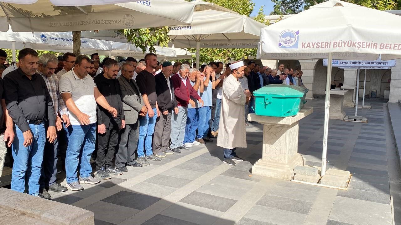 Kayseri'de 'Yan Bakma' Kavgası 20 Yaşındaki Genç Hayatını Kaybetti (2)