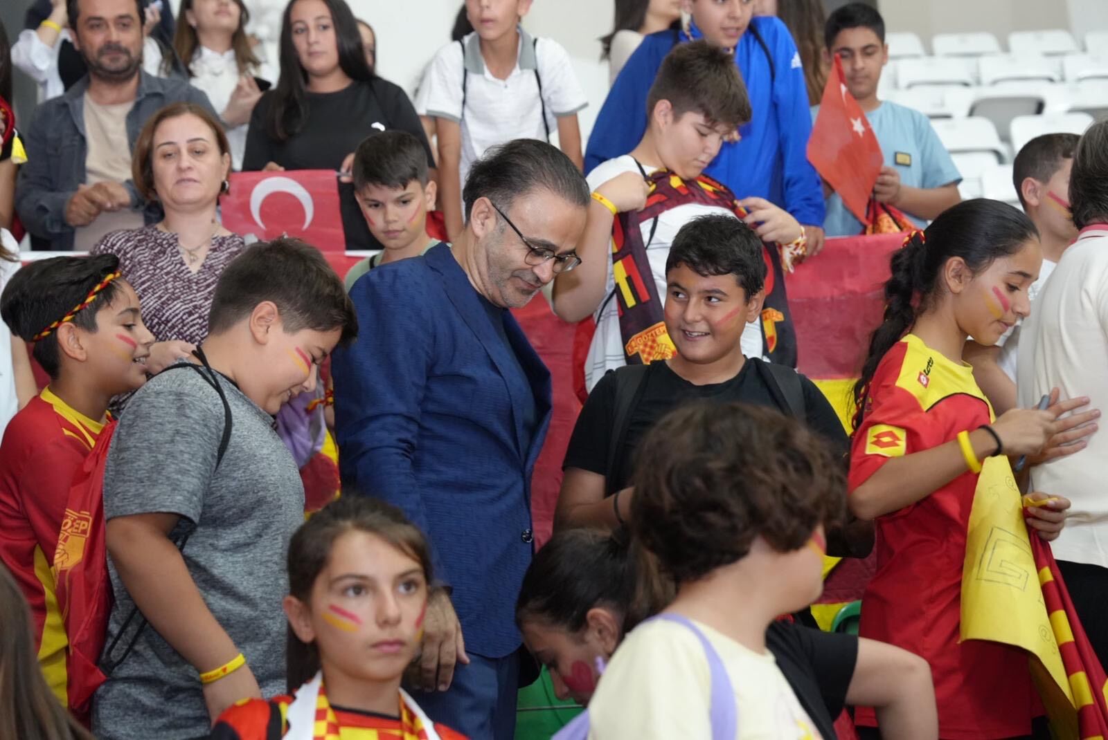 Kfc Voleybol 1. Ligi Farkındalık Mesajıyla Başladı