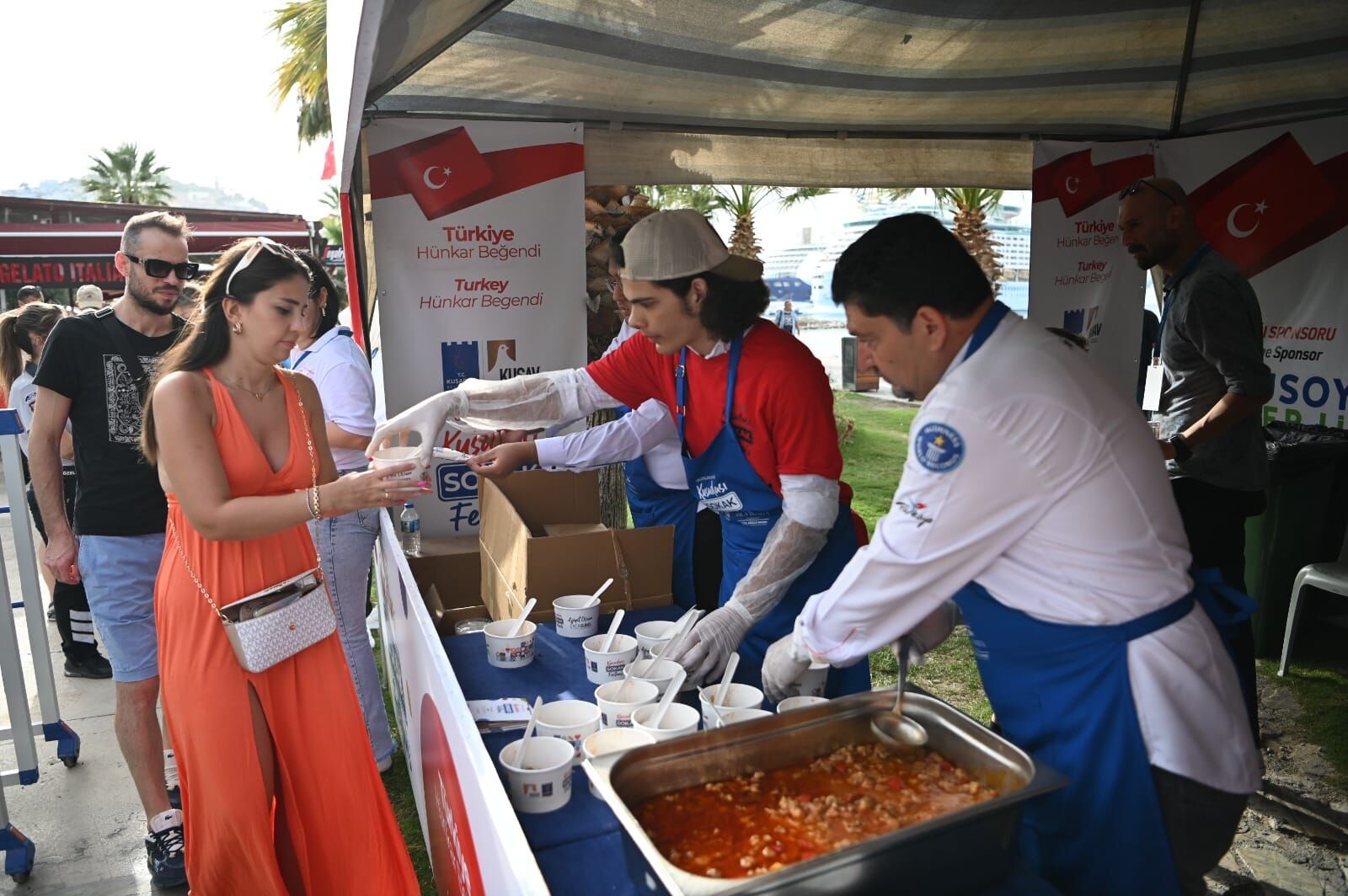Kuşadası Sokak Festivali Coşkuyla Devam Ediyor (5)