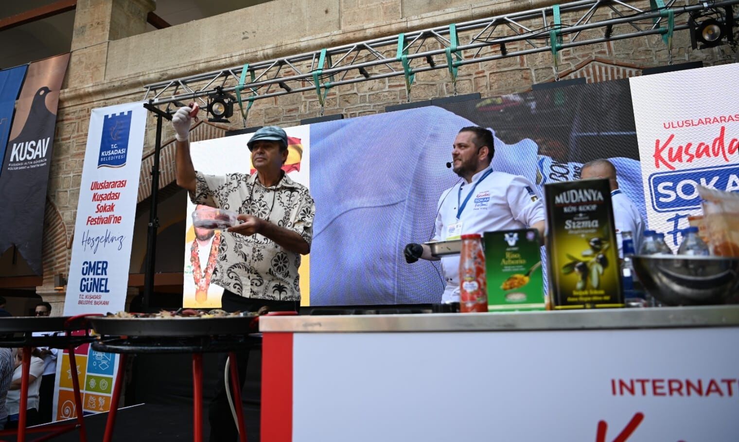 Kuşadası Sokak Festivali Coşkuyla Devam Ediyor (6)