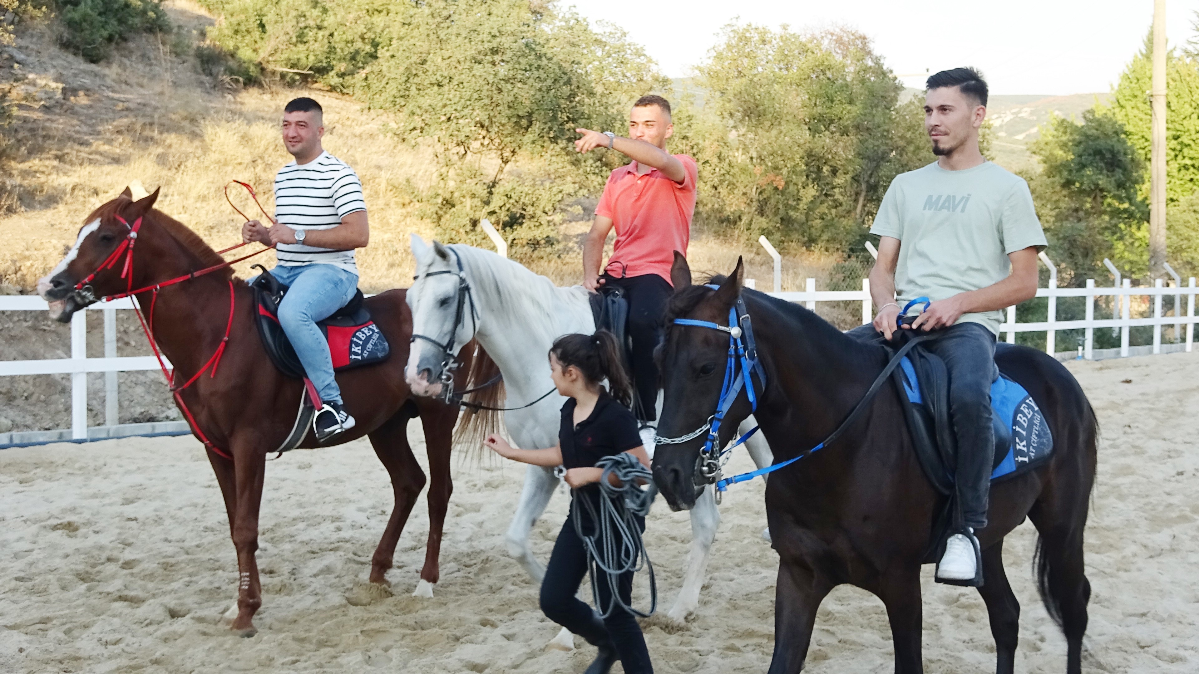 Kütahya’nın Tavşanlı Ilçesine Yeni Bir At Çiftliği Kazandırıldı (3)