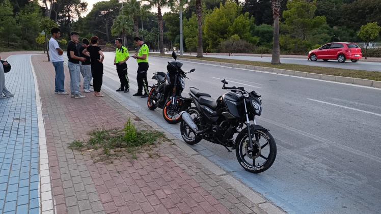 Manavgat’ta Ehliyetsiz Motosiklet Kazası Sürücü Ceza Aldı (3)