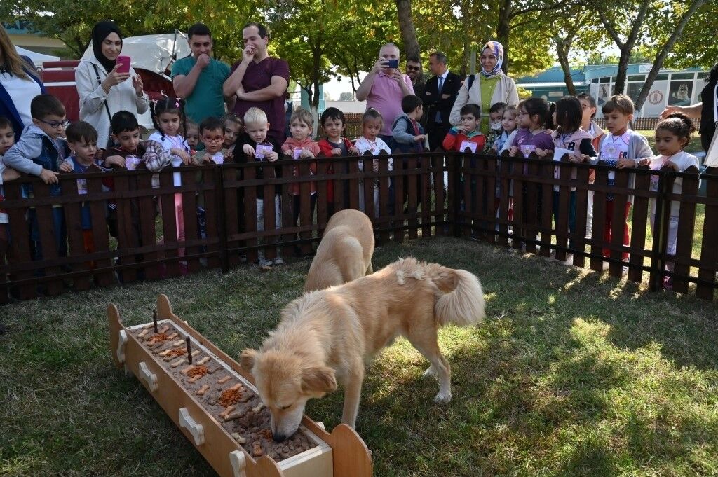 Manisa’da Hayvanları Koruma Günü Coşkuyla Kutlandı! (3)