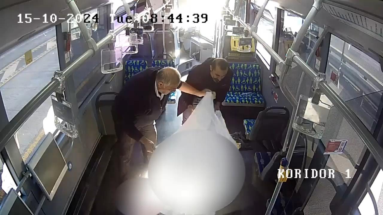 Metrobüs Şoförü Mustafa Bozdemir Bir Anlık Durum Her Şeyi Değiştirdi (5)