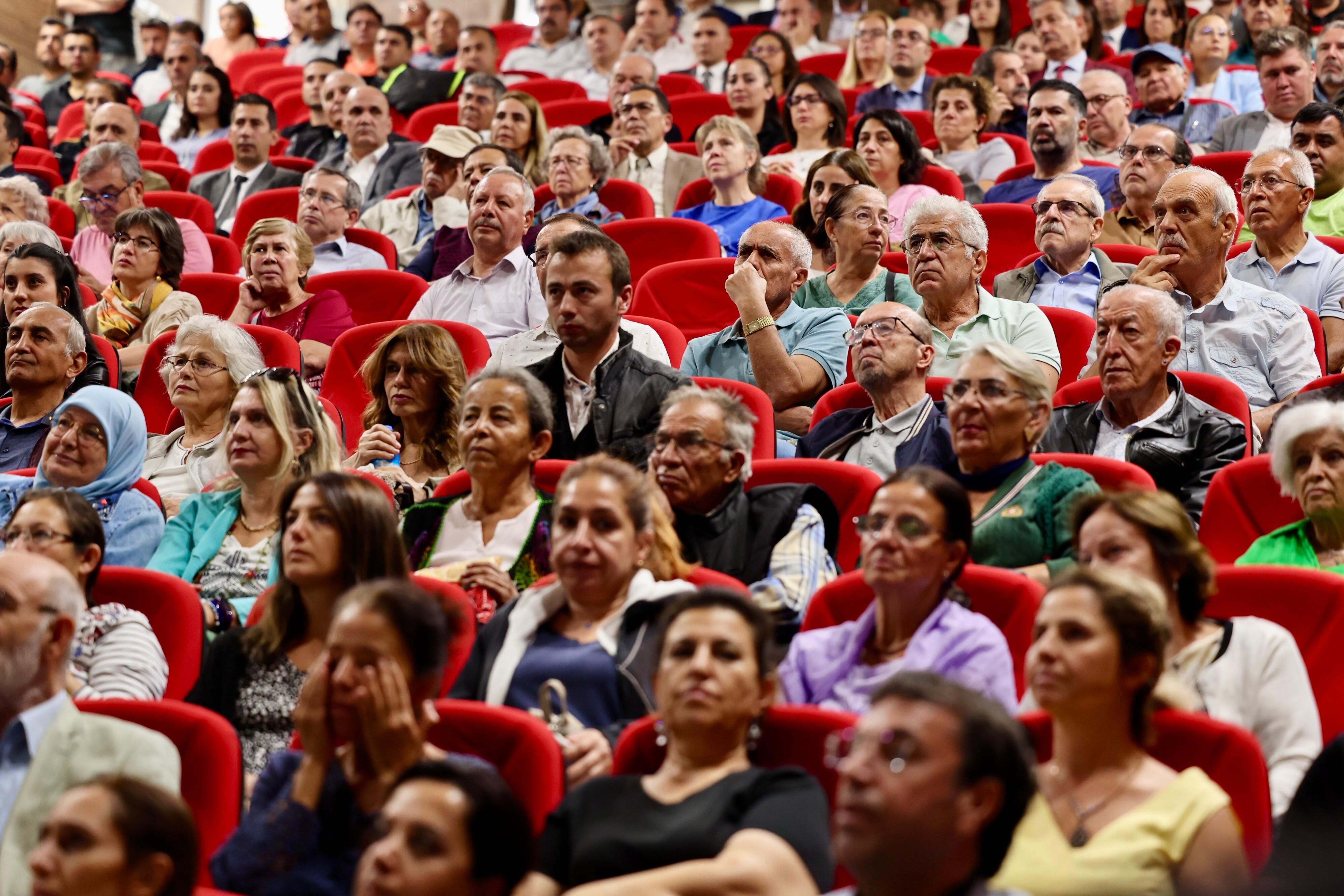 Muğla’da Nebil Özgentürk Ile “Gün Batımı Söyleşileri”1