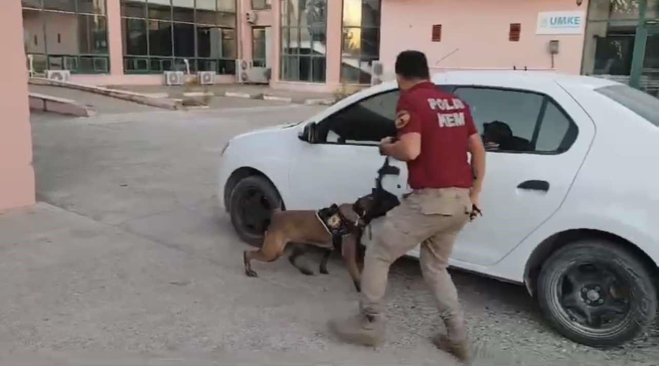 Osmaniye’de Otomobilde 33 Kilo Uyuşturucu Ele Geçirildi