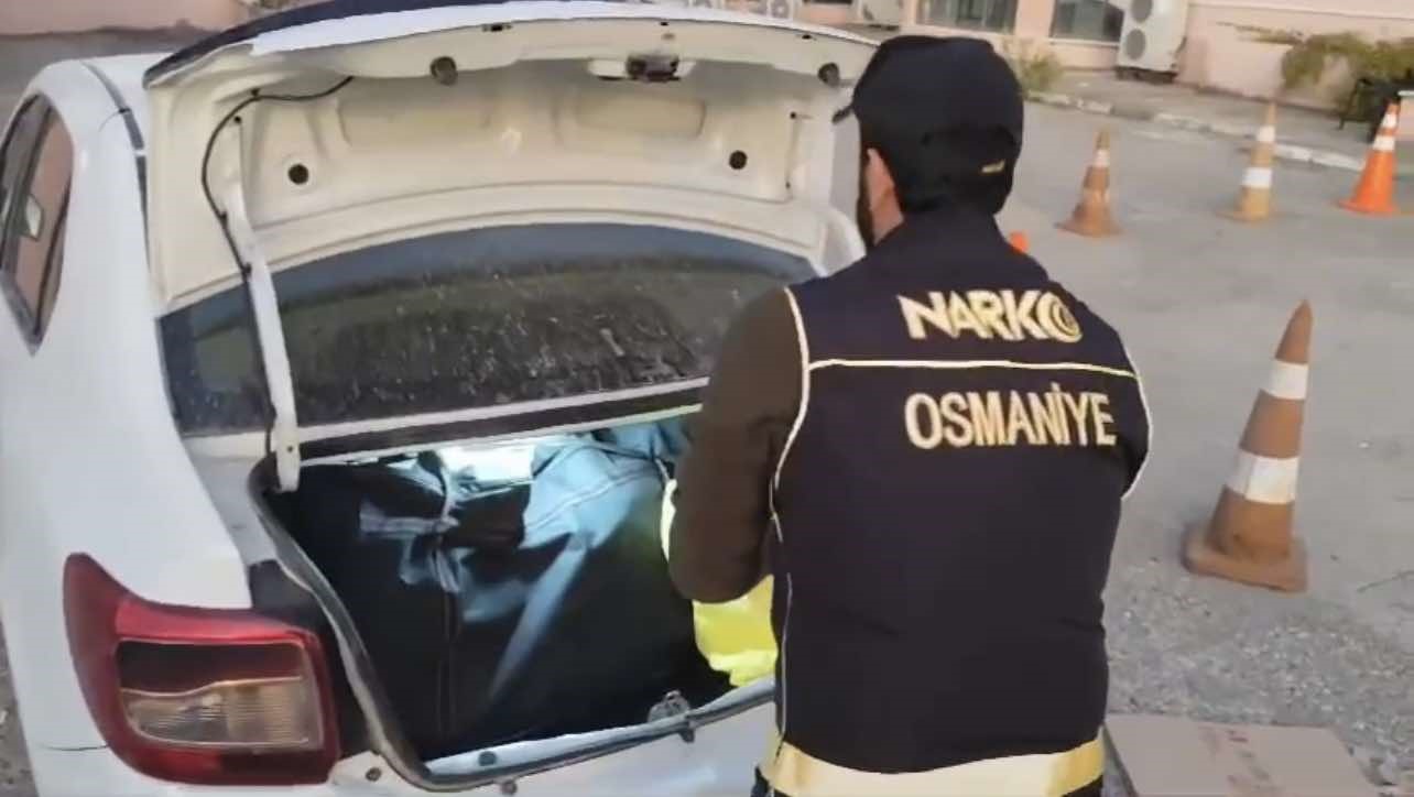 Osmaniye’de Otomobilde 33 Kilo Uyuşturucu Ele Geçirildi1