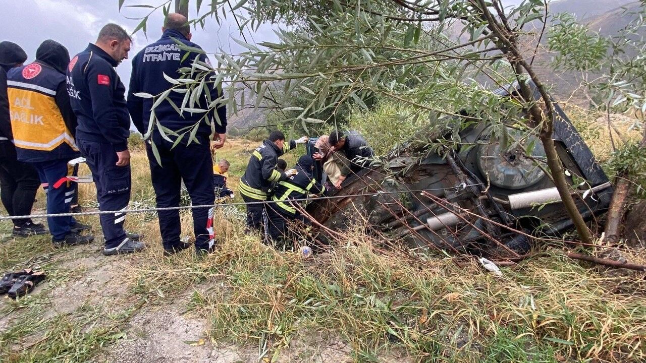 Şarampole Uçan Otomobildeki Kadın Ekipler Tarafından Kurtarıldı