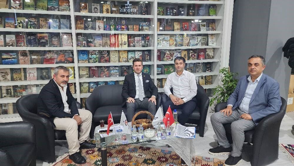 Tavas Belediye Başkanı Kadir Tatık, 7. Denizli Kitap Fuarı’na Katıldı (2)