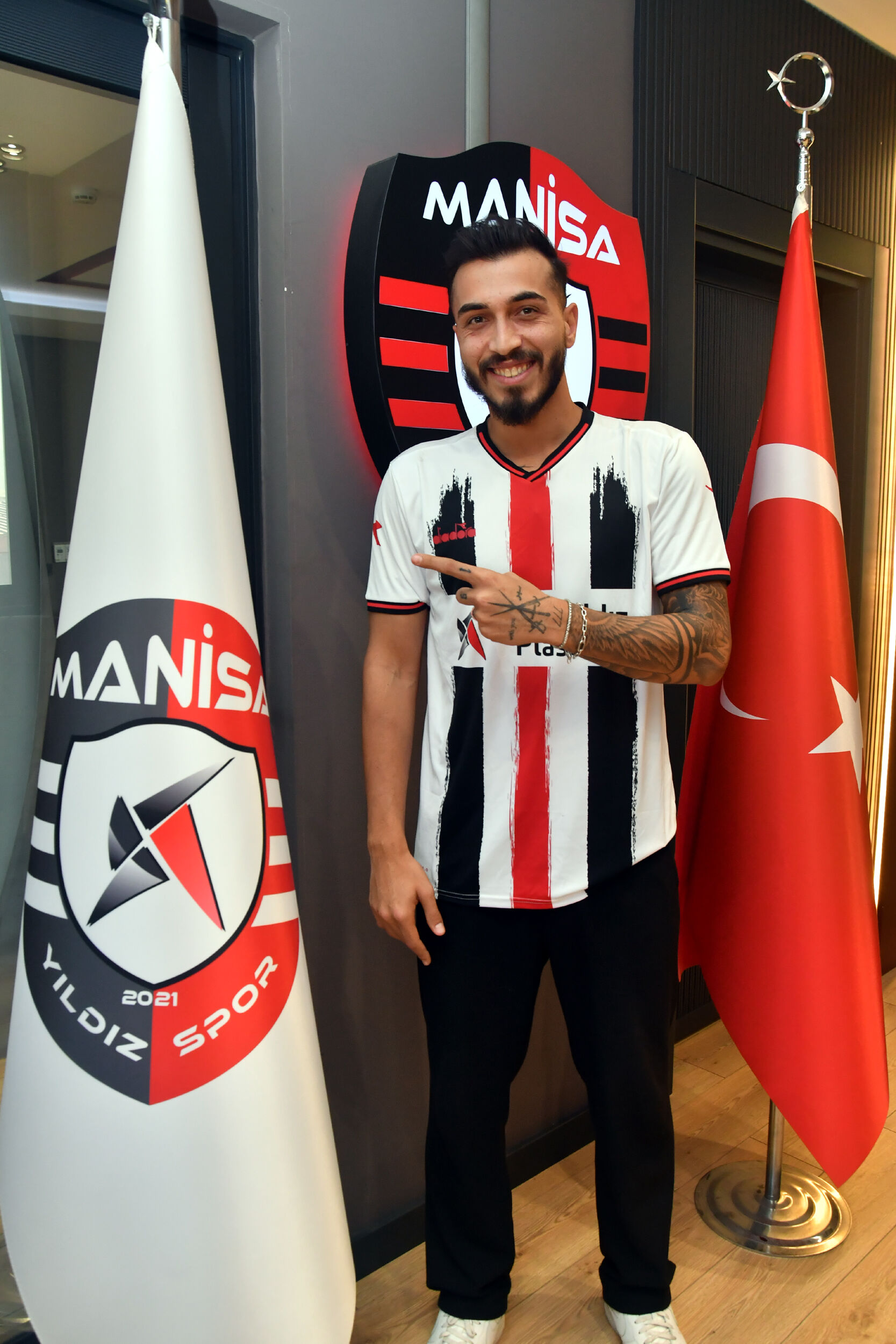 Timurcan Gök, Yıldızspor 45 Fk Ile Anlaştı! (1)
